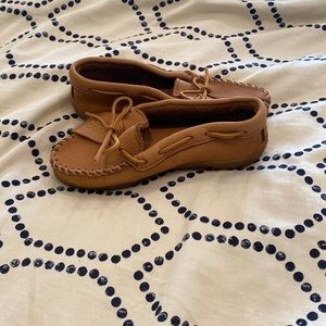 Minnetonka moose hide moccasin’s